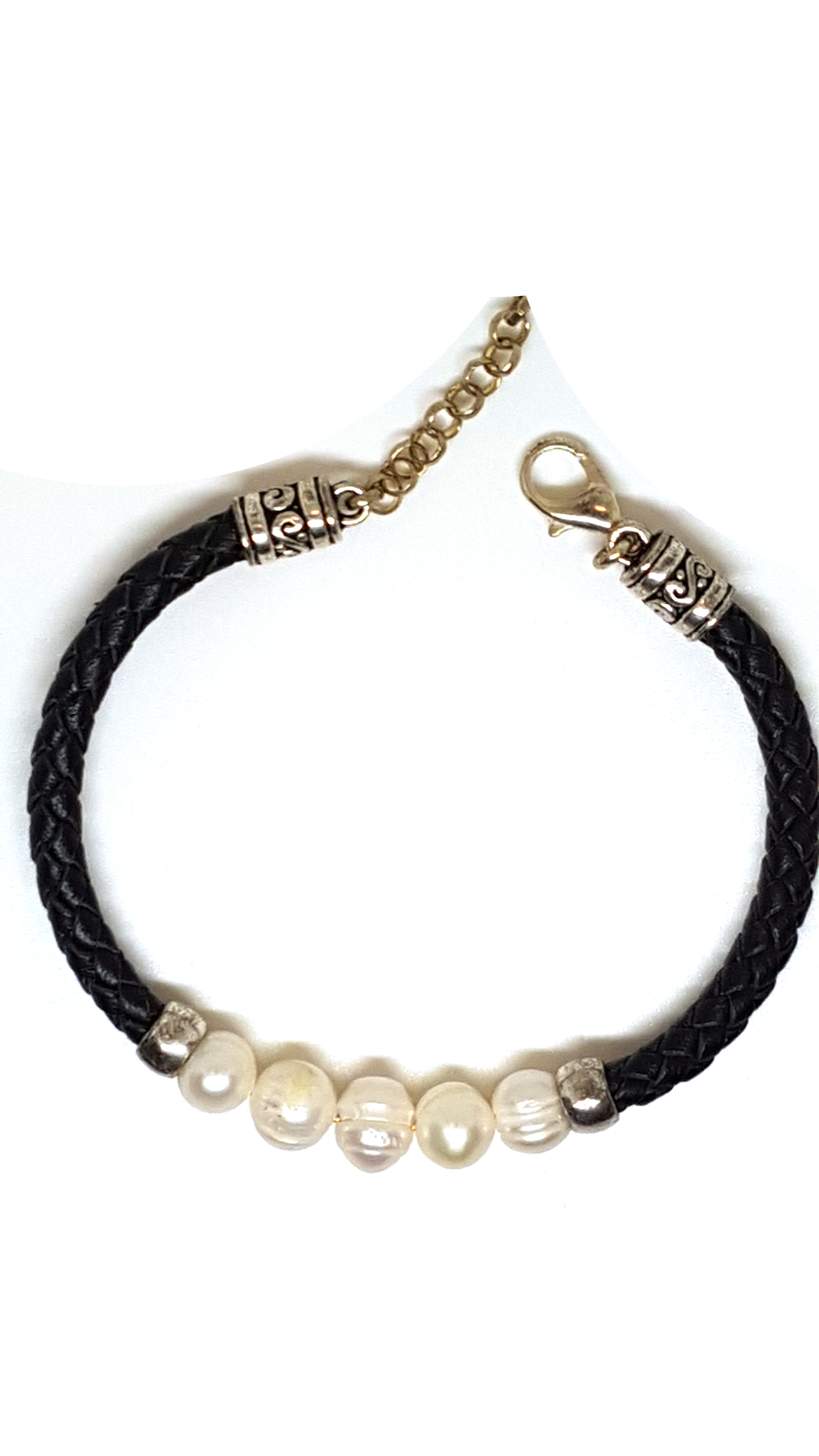 Armband aus echt Leder mit echten Süßwasserperlen von Lanzarote (Handarbeit)