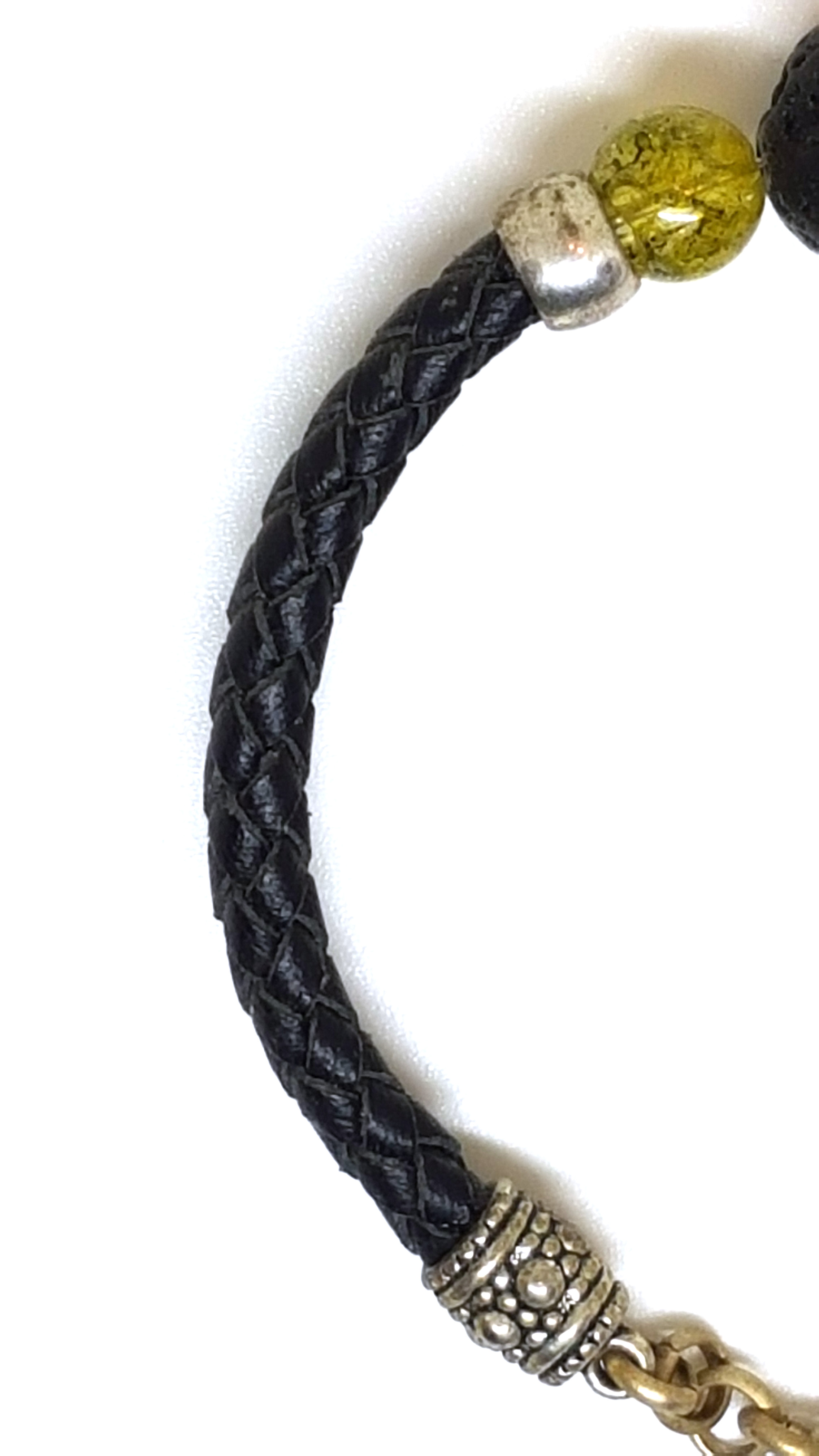 Armband aus echt Leder mit echten Olivin Steinen und Lava Steinen von Lanzarote (Handarbeit)
