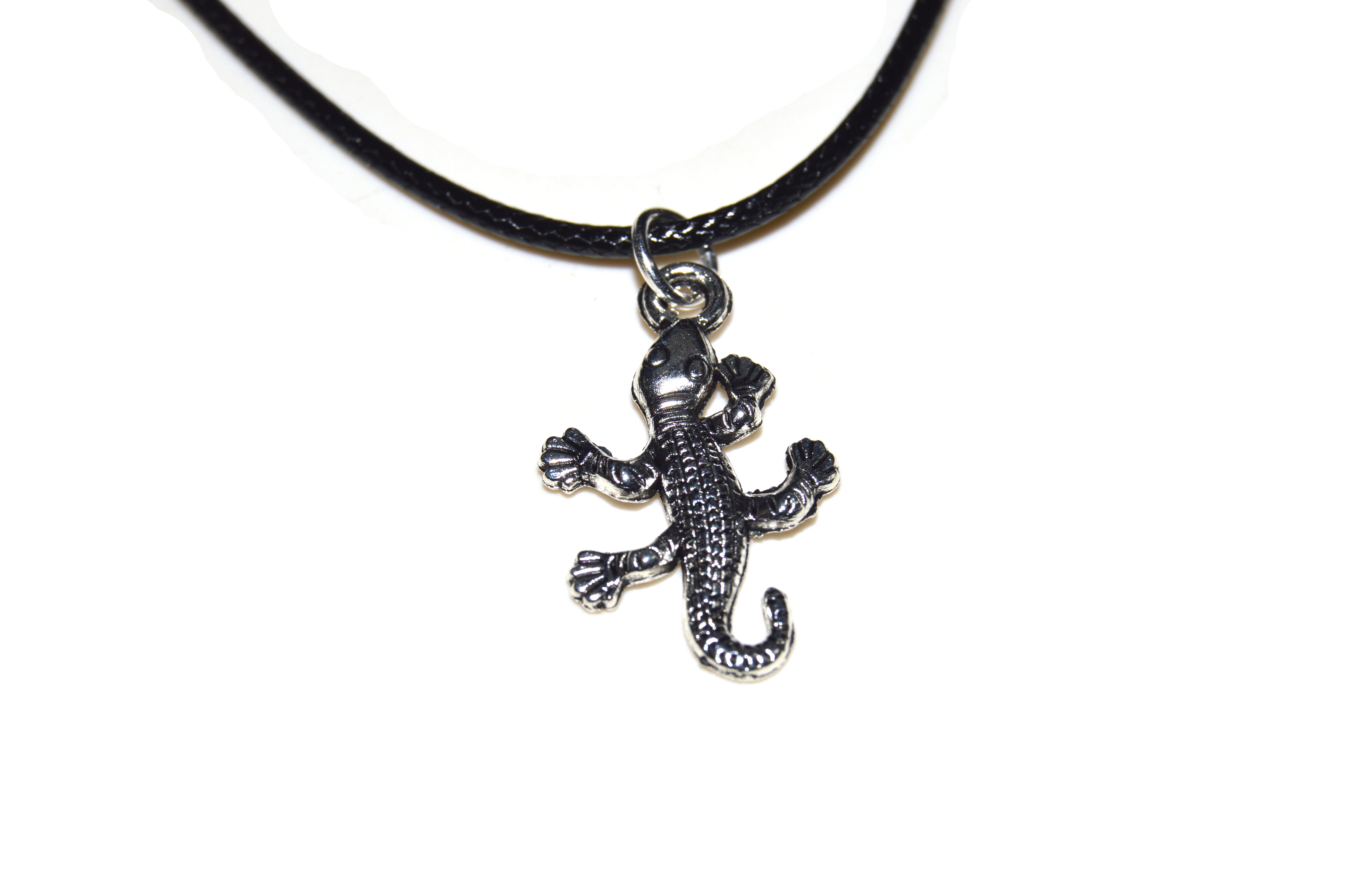 Gekko / Salamander Anhänger mit Kette