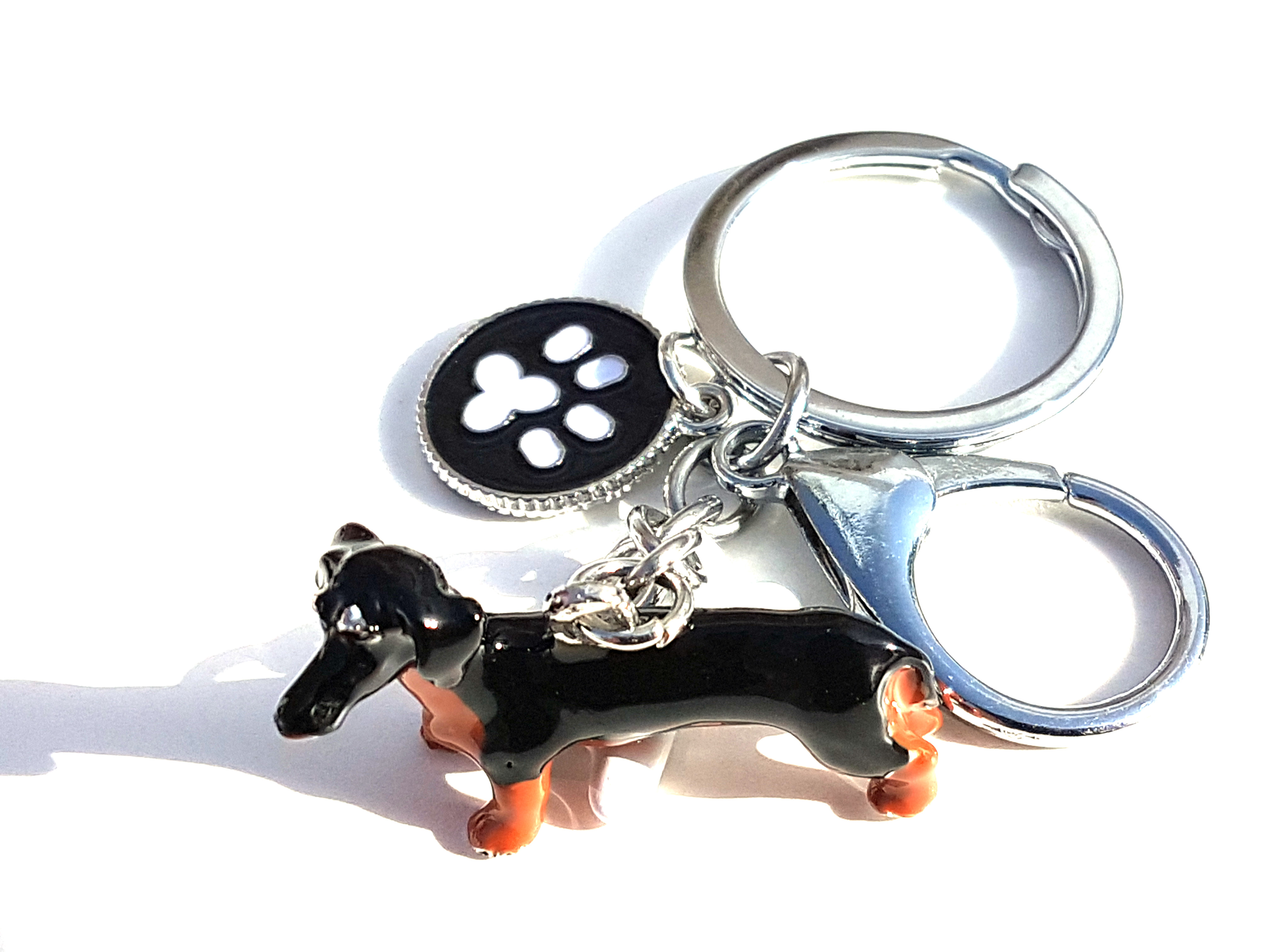 Dackel Schlüsselanhänger / Taschenanhänger mit Knochen und Pfote
