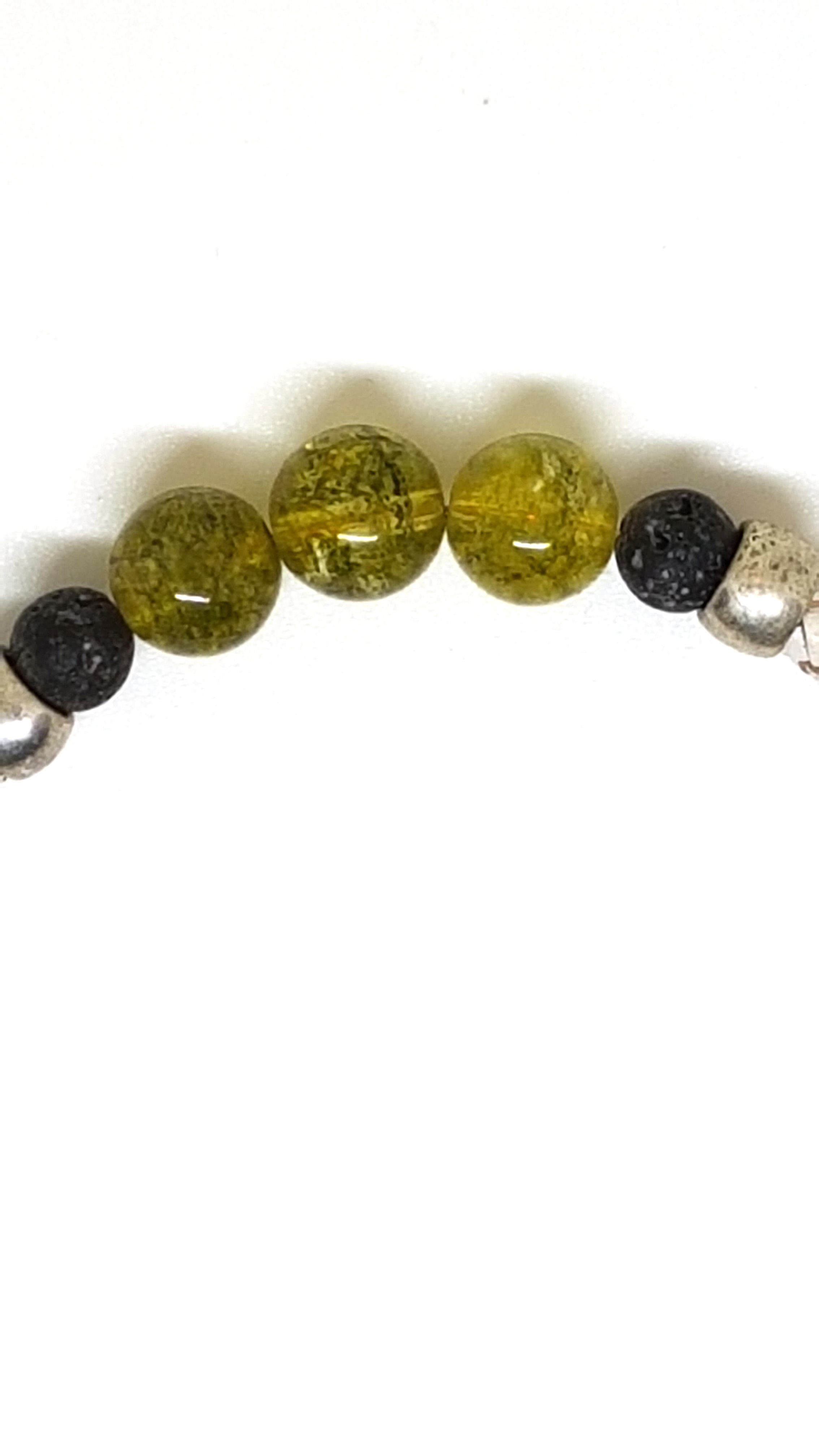 Armband aus echt Leder mit echten Olivin Steinen und Lava Steinen von Lanzarote (Handarbeit)