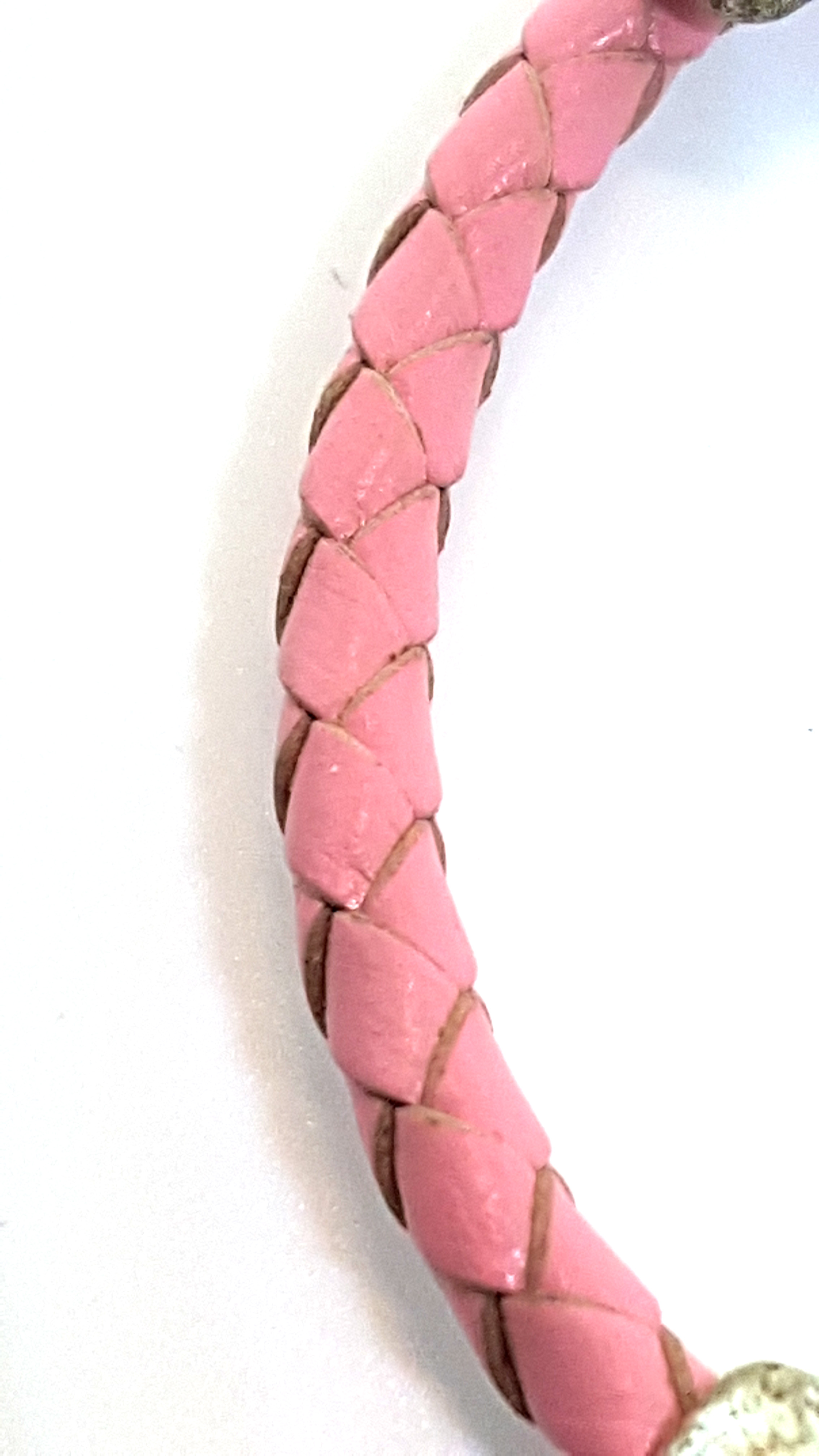 Armband aus echt Leder mit echten Süßwasserperle und Zirkonia Steinen in Form von der Fatimas Hand von Lanzarote (Handarbeit) 