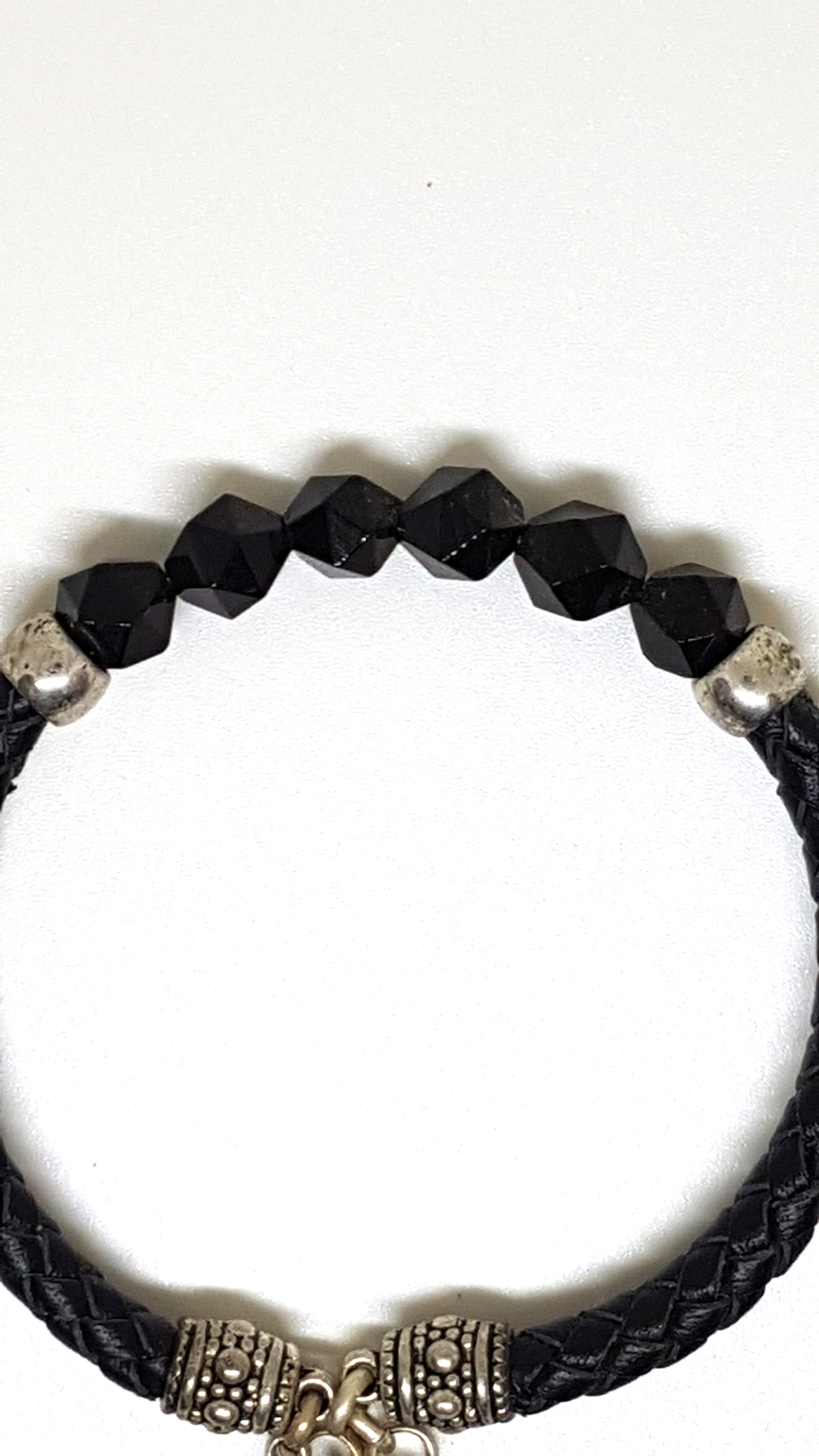 Armband aus echt Leder mit echten Onyx Steinen von Lanzarote (Handarbeit)