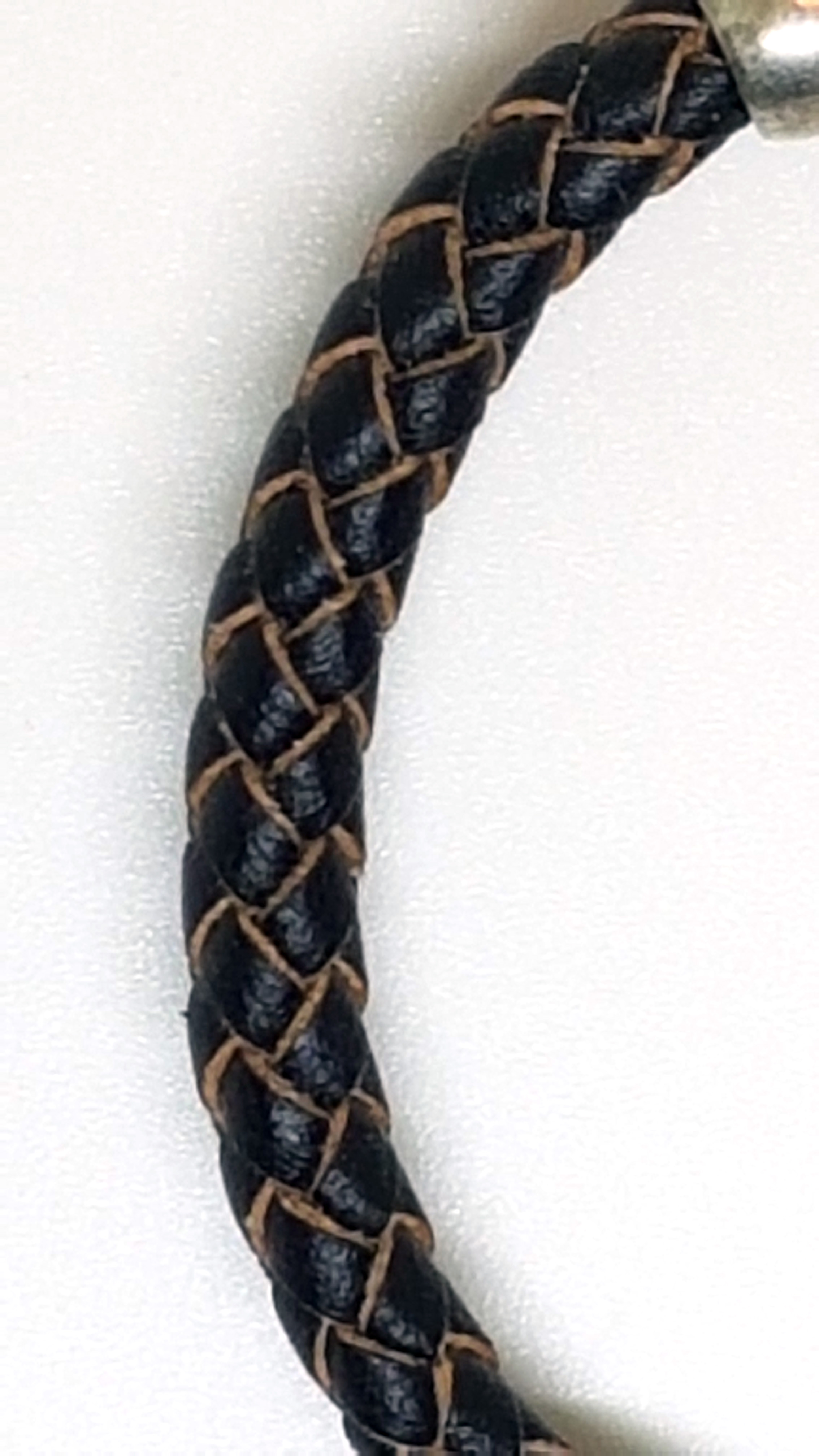 Armband aus echt Leder mit echten Süßwasserperlen und Türkis von Lanzarote (Handarbeit)