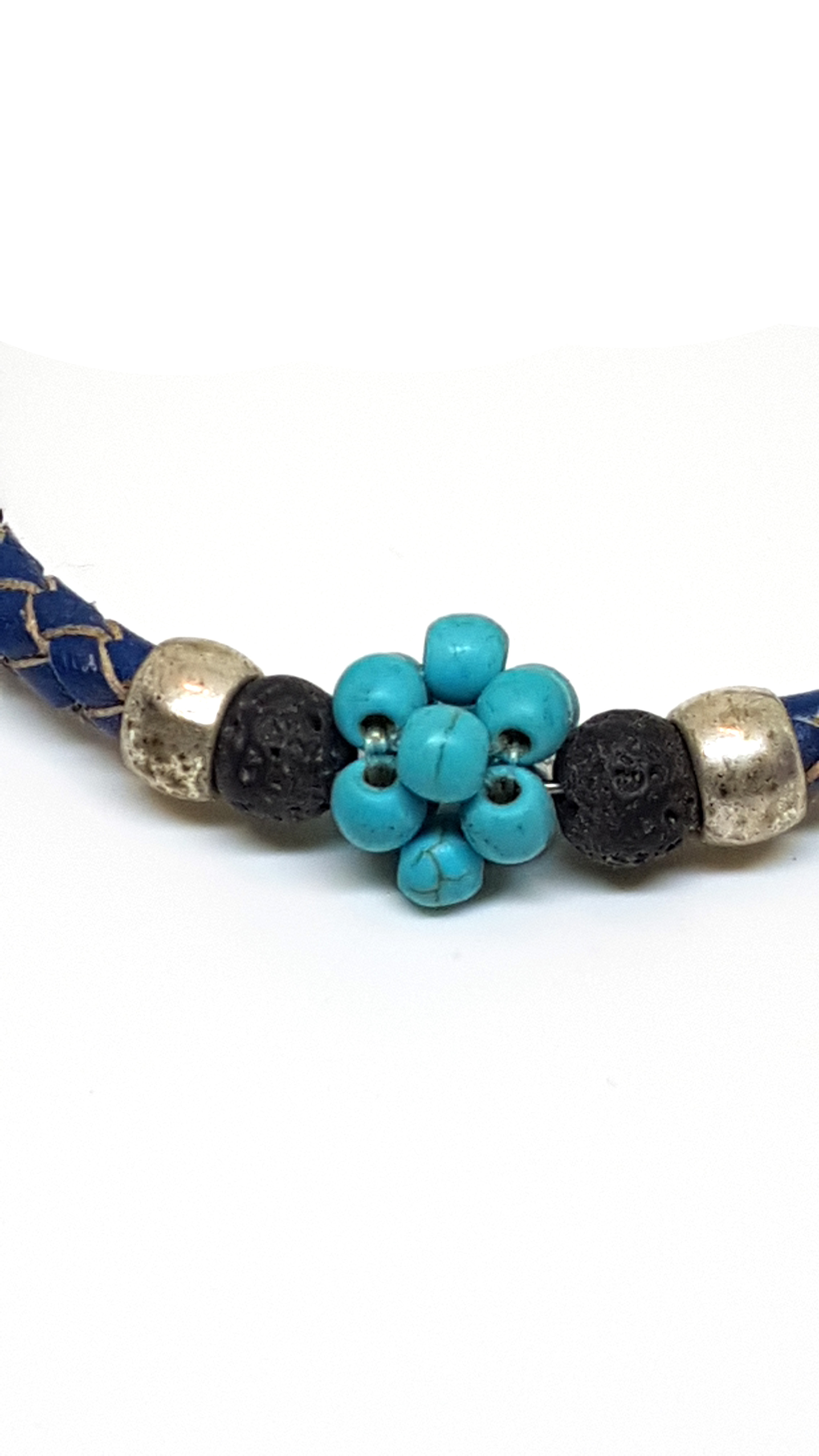 Armband aus echt Leder mit echten Lava Steinen und Türkis von Lanzarote (Handarbeit)